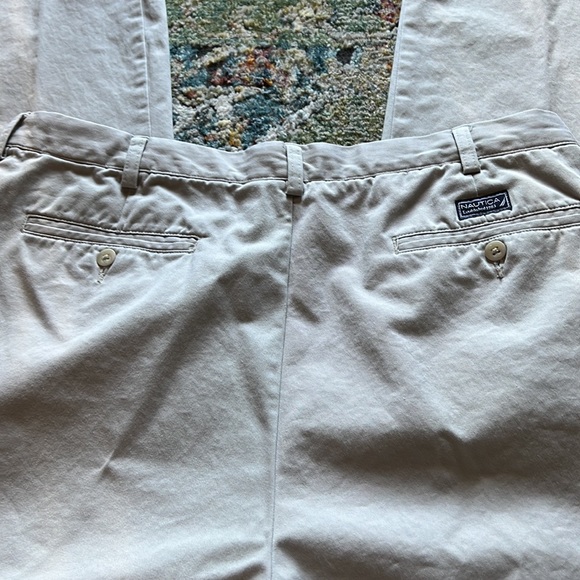 NAUTICA MENS KHAKI PANTS IN SZ 38 x 34…100% COTTON…NICE PANTS!!! - Picture 4 of 5